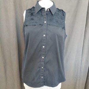 Ann Taylor | Sleeveless Button up Blouse